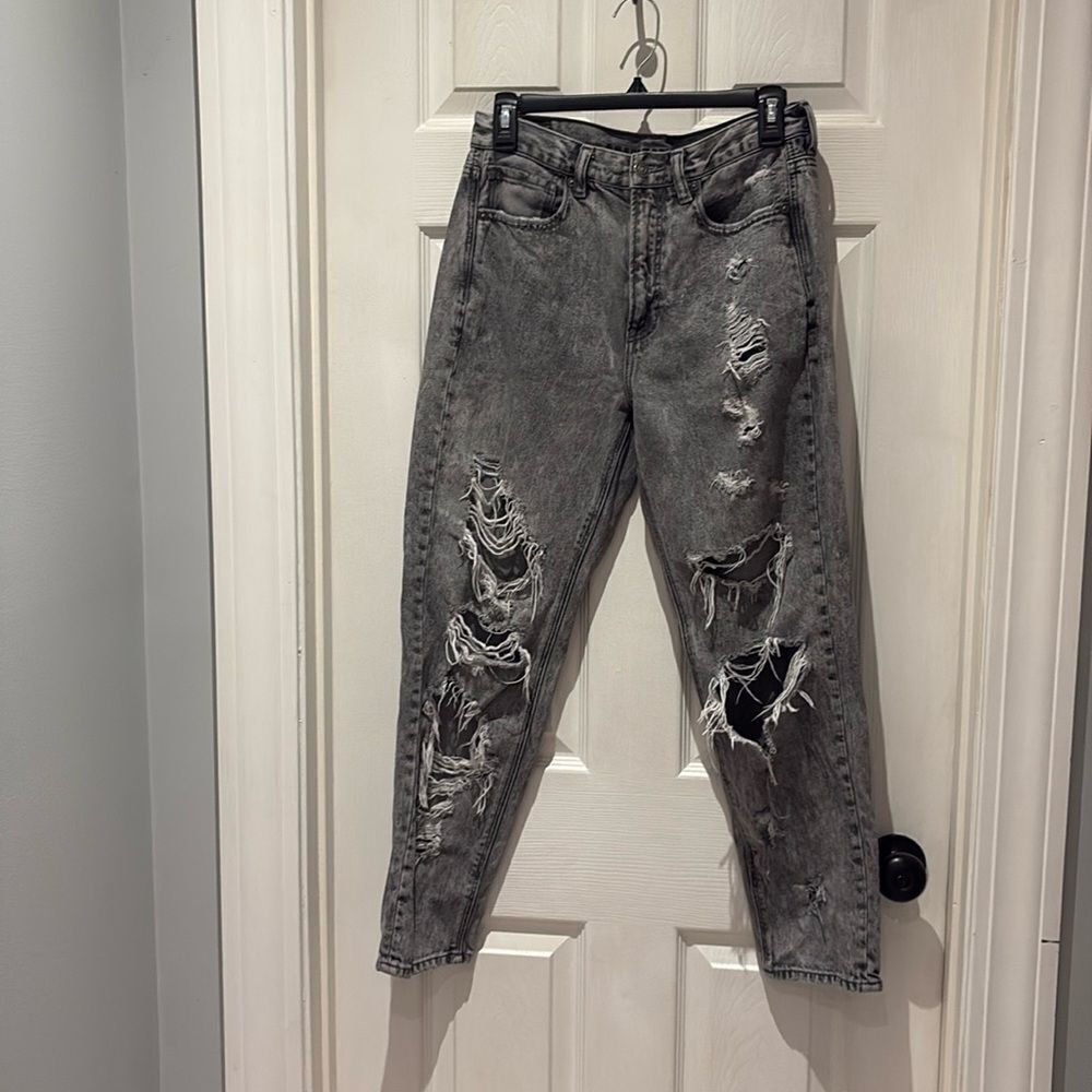 American Eagle distressed mom jeans acid black SZ 6